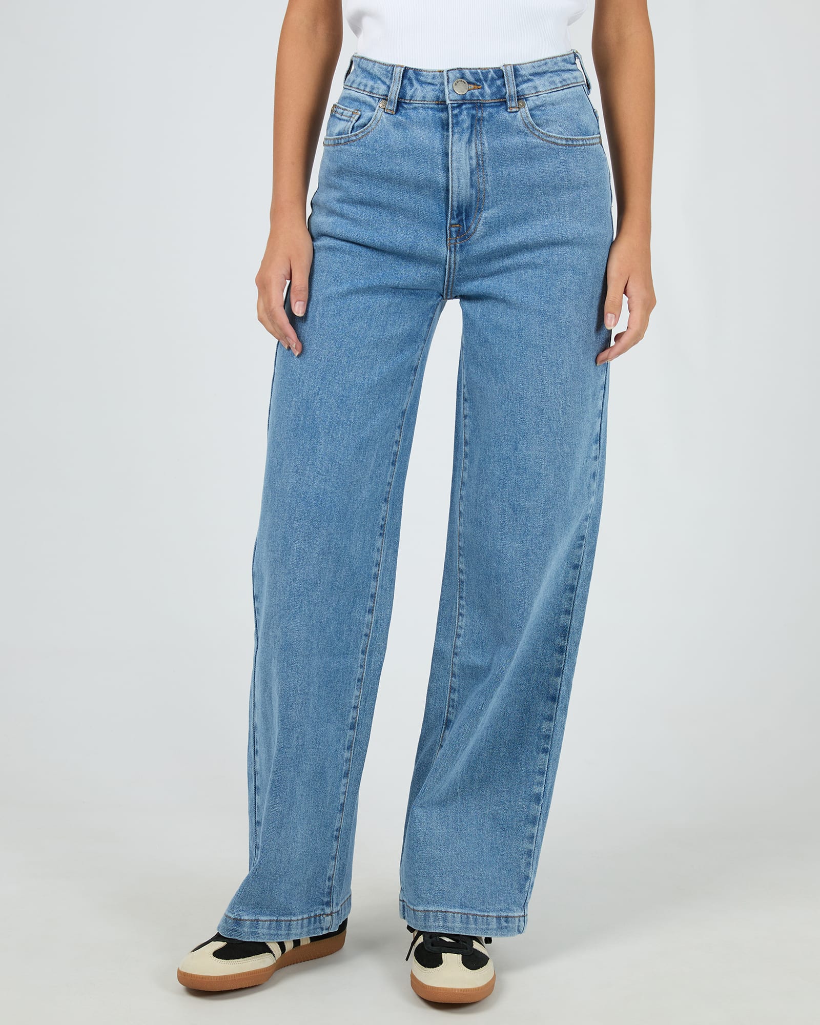 Jacqui Wide Leg Jean
